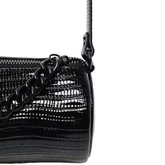 NWT FOREVER 21 Black Polyester Textured Shoulder Handbag - Picture 3 of 8